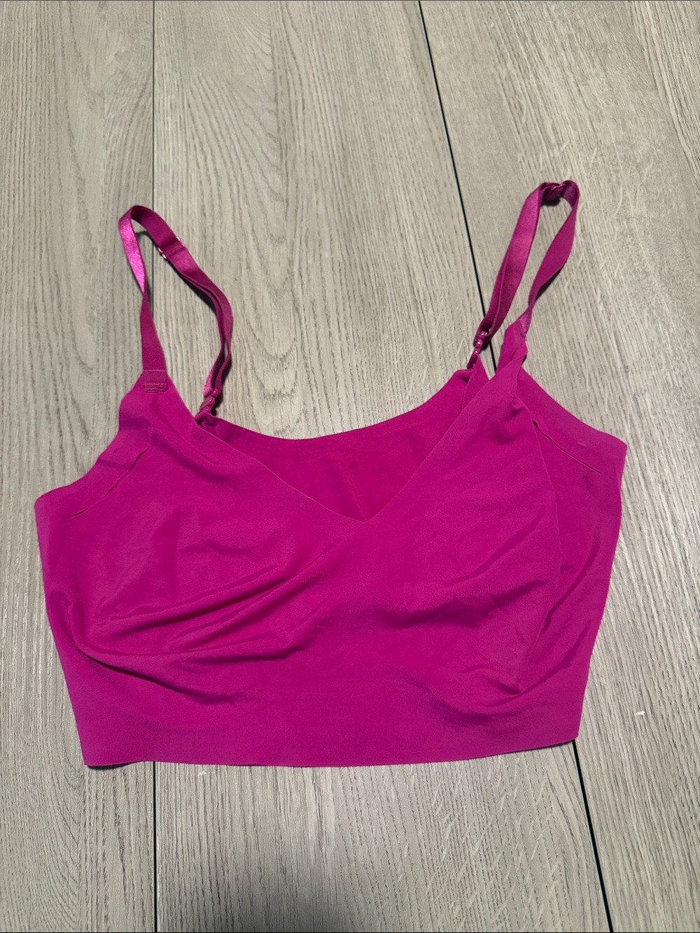 True & Co. Wireless Bralette - Magenta